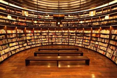 愛閱讀 | 以書為舟，以誠為舵 吳清友與誠品書店的人文回響